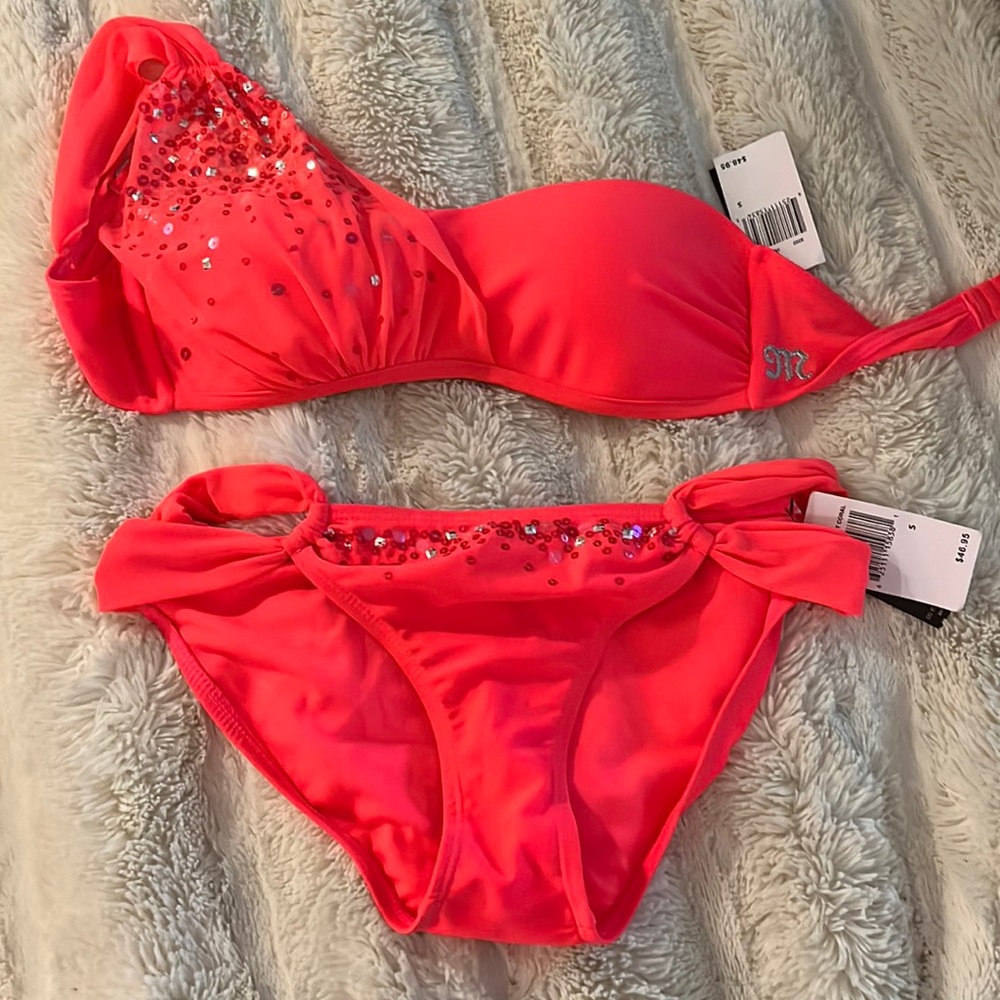 Bathing suit